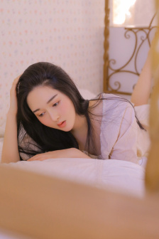活女丧尸夜